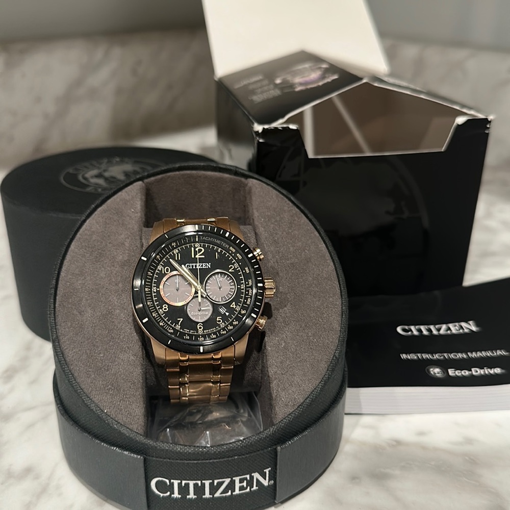 Citizen Mens Gold Black dial 50% off watch